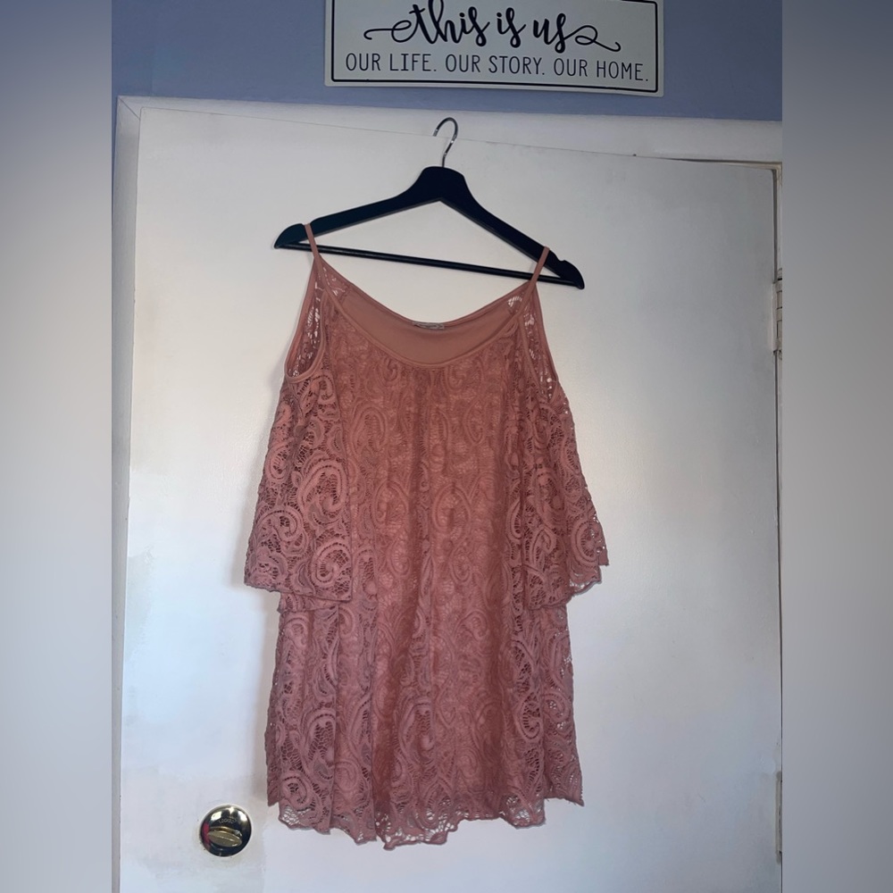 Lace top - Picture 2 of 3